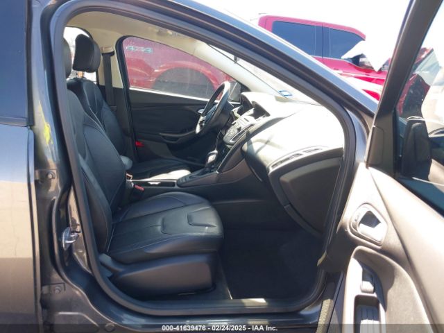 1FADP3F27FL293500 Ford FOCUS SE