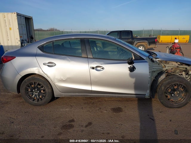 3MZBM1U74FM214972 Mazda Mazda3 I Sport