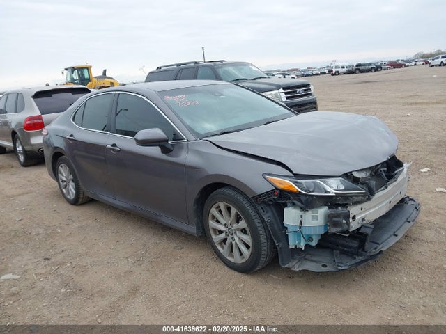4T1B11HK6JU044219 Toyota CAMRY LE
