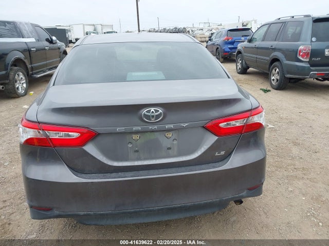 4T1B11HK6JU044219 Toyota CAMRY LE