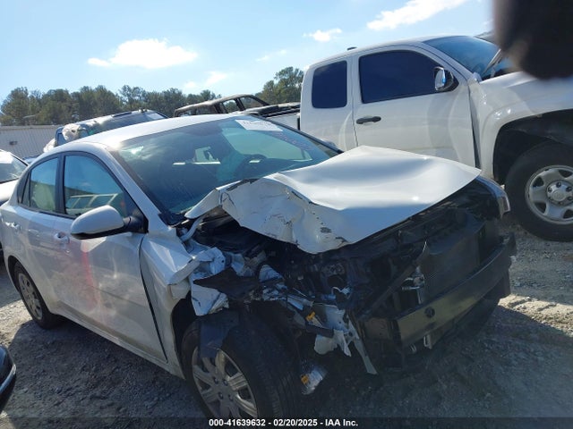 3KPA24AD0NE500469 KIA RIO S
