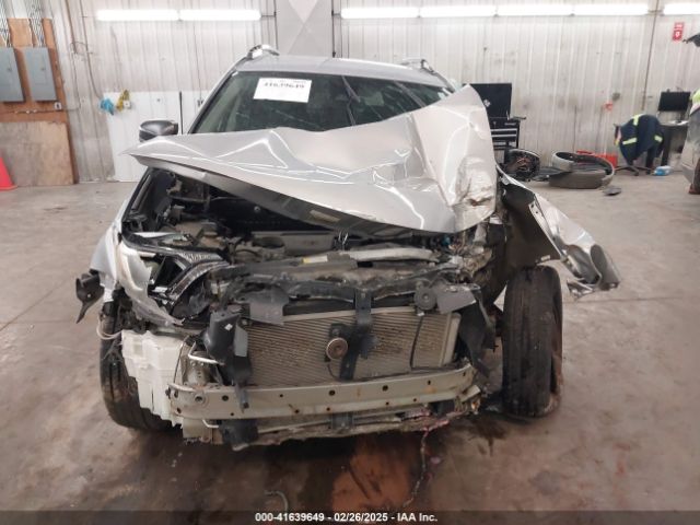 2T3BFREV2HW638757 Toyota RAV4 LE