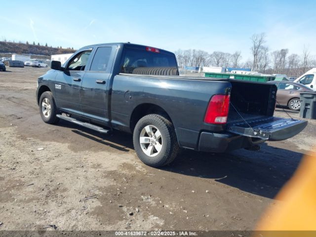 1C6RR7FG1JS327742 RAM 1500 Express  4x4 6'4 Box