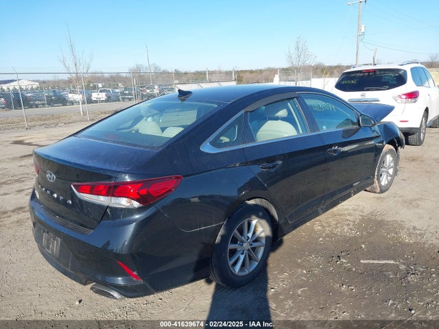 5NPE24AFXJH670847 Hyundai SONATA SE