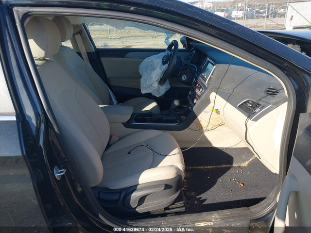 5NPE24AFXJH670847 Hyundai SONATA SE