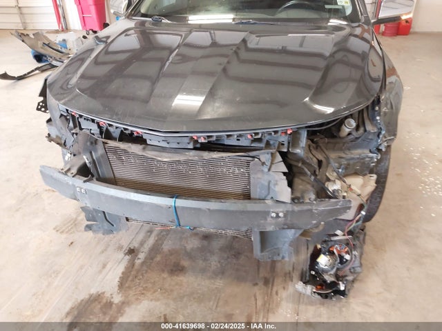 2G1165S33F9136329 Chevrolet IMPALA 2LZ