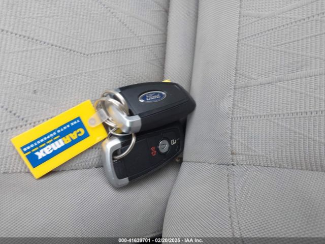 MAJ3P1TE0JC238975 Ford Ecosport Se