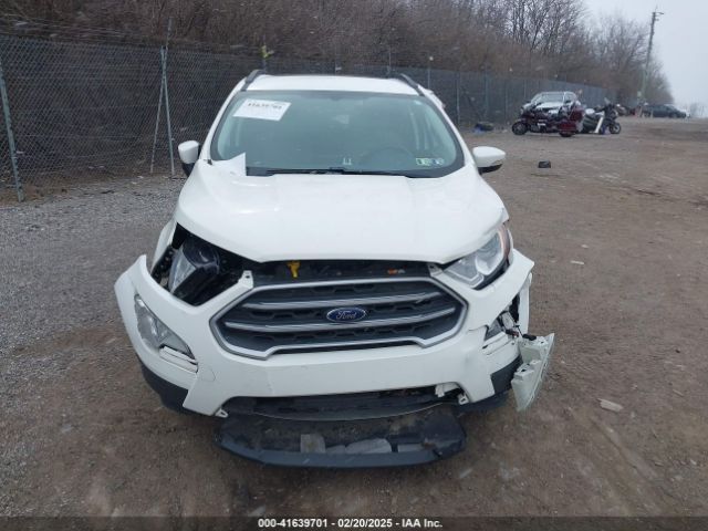 MAJ3P1TE0JC238975 Ford Ecosport Se