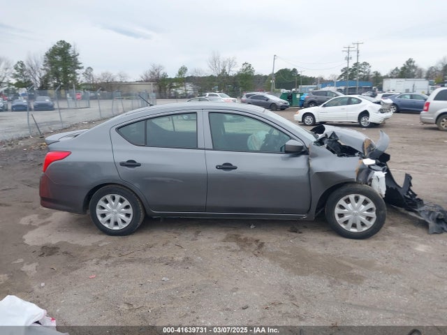 Nissan Versa 2019 3N1CN7APXKL802017 Image 13