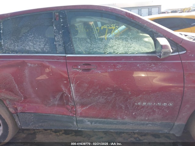 2GNAXKEV1K6101226 Chevrolet EQUINOX LT
