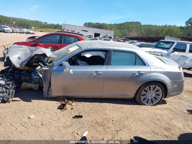 Chrysler 300C 2014 2C3CCAET6EH138940 Image 14