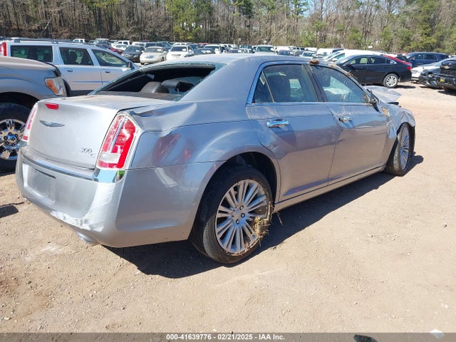 Chrysler 300C 2014 2C3CCAET6EH138940 Image 4