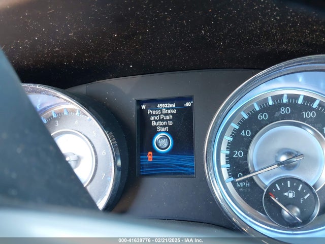 Chrysler 300C 2014 2C3CCAET6EH138940 Image 7