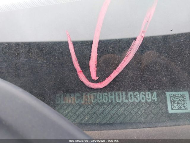 5LMCJ1C96HUL03694 Lincoln Mkc Premiere