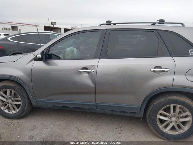 5XYKT4A60EG517262 KIA SORENTO LX