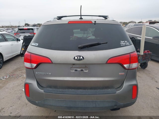 5XYKT4A60EG517262 KIA SORENTO LX