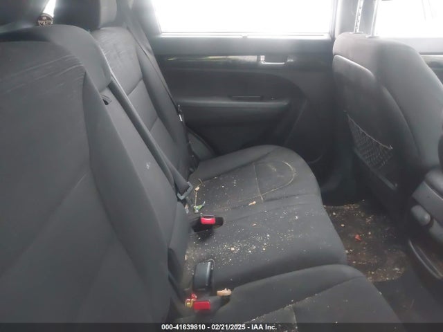 5XYKT4A60EG517262 KIA SORENTO LX