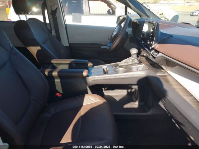 5TDESKFCXPS102149 Toyota Sienna Platinum