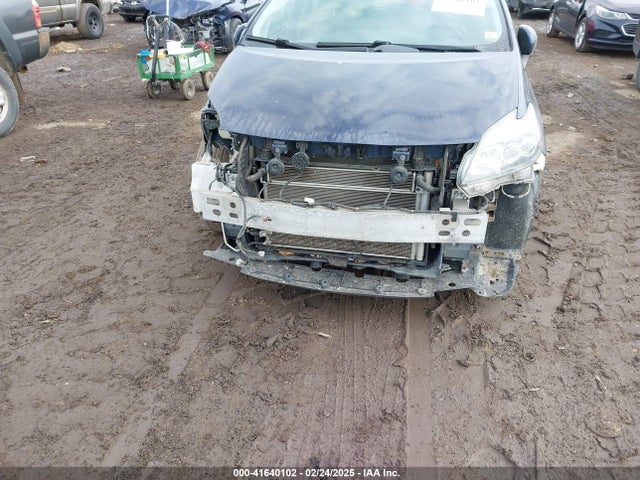 JTDKN3DU4F0430924 Toyota Prius Five