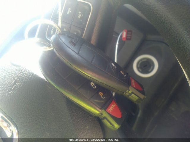 2018 RAM 1500 1C6RR6FG0JS131656 Photo 10