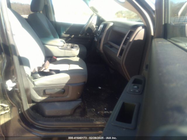 2018 RAM 1500 1C6RR6FG0JS131656 Photo 4