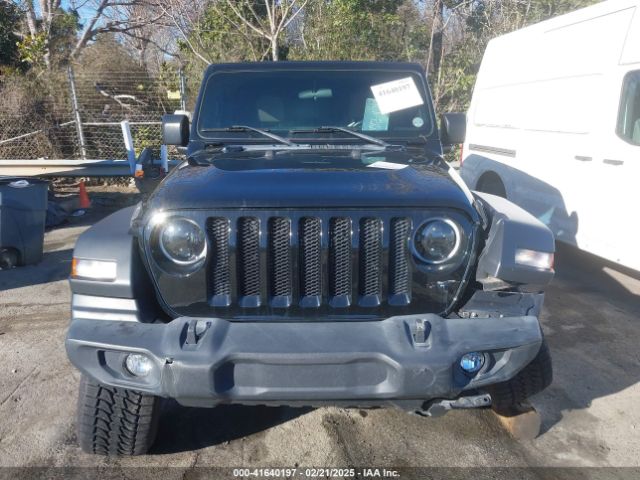 1C4HJXDN5JW131695 Jeep Wrangler Unlimited Sport S 4x4