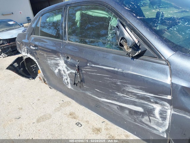 Chrysler 2018 2018 2C3CCABG9JH191147 Image 17