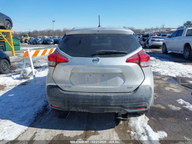 3N1CP5CU5KL498273 Nissan KICKS SV