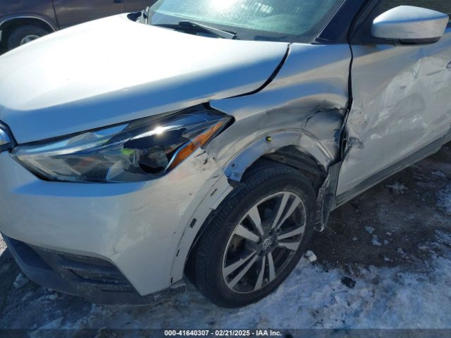 3N1CP5CU5KL498273 Nissan KICKS SV