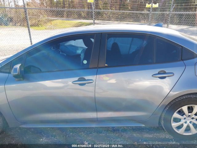 5YFEPMAE9NP273308 Toyota COROLLA LE