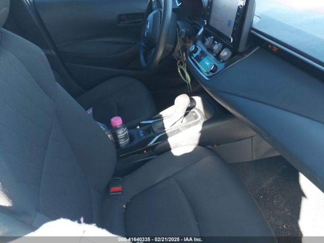 5YFEPMAE9NP273308 Toyota COROLLA LE