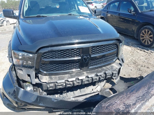 1C6RR7FT0JS177927 RAM 1500 Express  4x4 6'4 Box