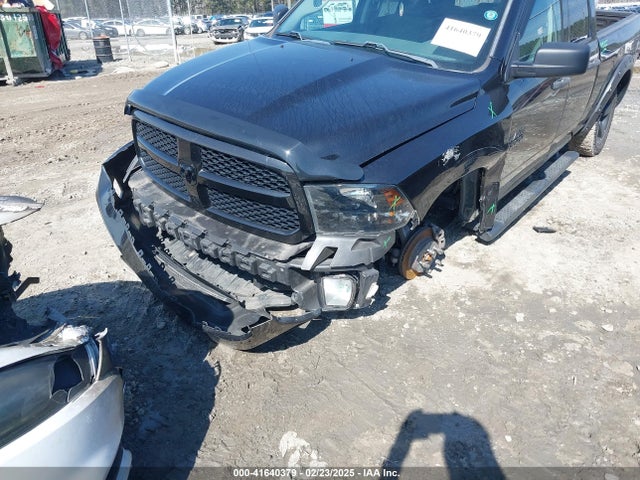1C6RR7FT0JS177927 RAM 1500 Express  4x4 6'4 Box