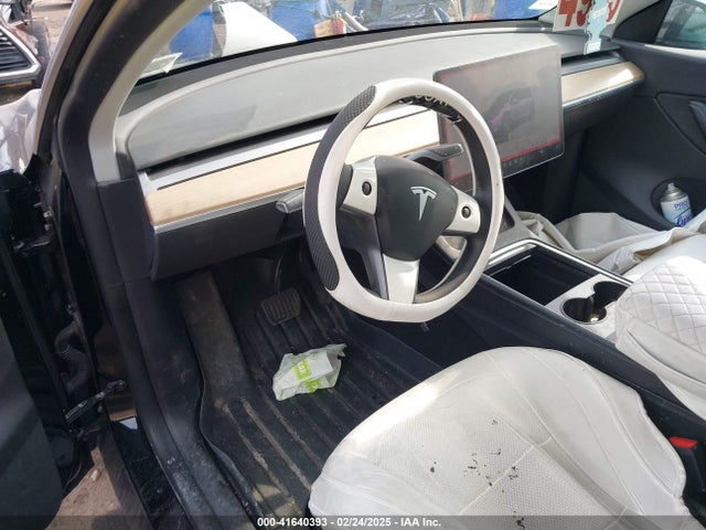 2022 TESLA MODEL Y 7SAYGAEE1NF364514 Photo 4