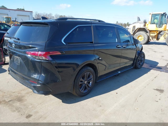 5TDXSKFC1RS138680 Toyota Sienna Xse