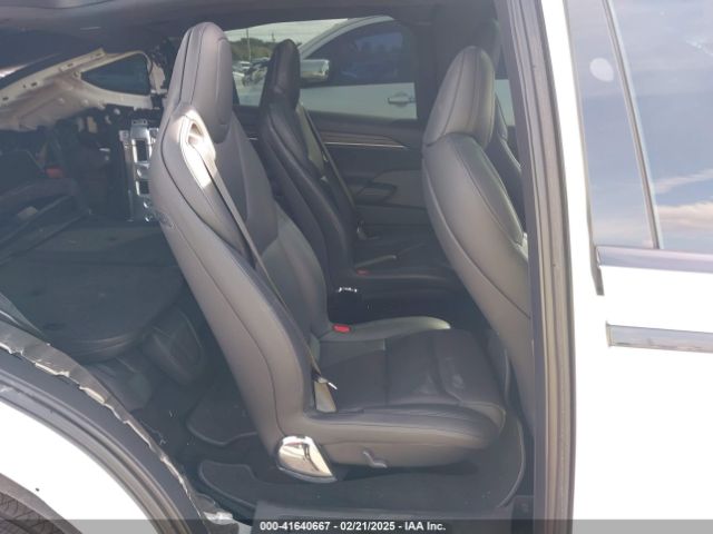 2024 TESLA MODEL X 7SAXCBE59RF433324 Photo 7