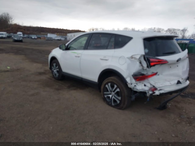JTMBFREV6JJ235868 Toyota RAV4 LE