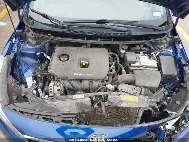 KIA FORTE LX 2018 3KPFL4A73JE254069 Image 10