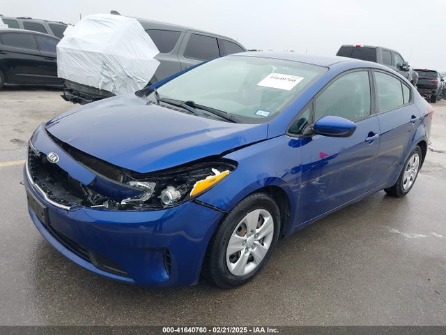 KIA FORTE LX 2018 3KPFL4A73JE254069 Image 2