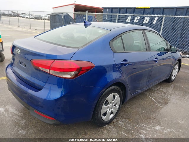 KIA FORTE LX 2018 3KPFL4A73JE254069 Image 4