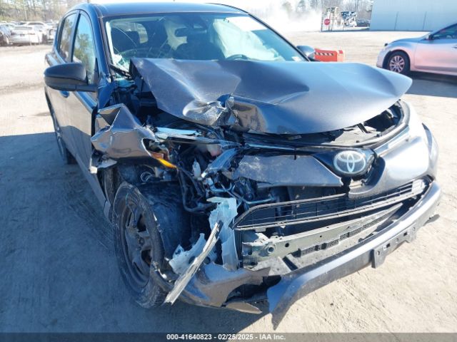2T3BFREV8JW854358 Toyota RAV4 LE