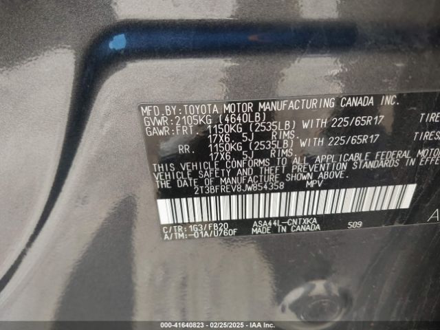 2T3BFREV8JW854358 Toyota RAV4 LE