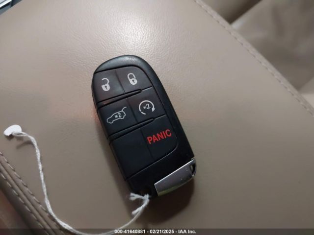 2019 JEEP GRAND CHEROKEE 1C4RJFBG2KC635952 Photo 10