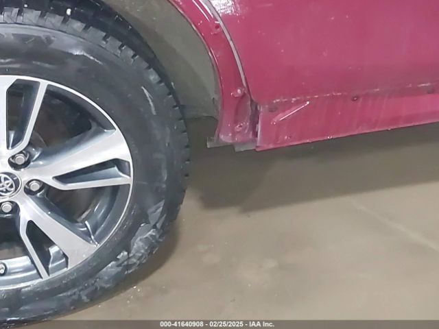 2T3RFREV1JW793515 Toyota Rav4 Xle