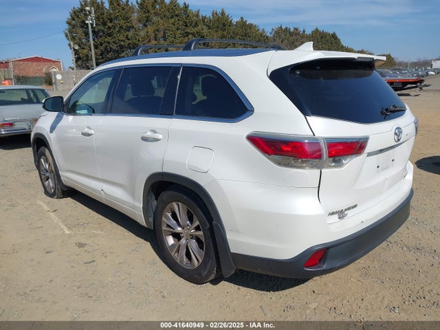 Toyota Highlander Xle V6 2015 5TDJKRFH7FS177151 Image 3