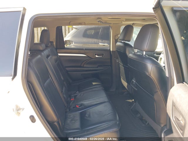 Toyota Highlander Xle V6 2015 5TDJKRFH7FS177151 Image 8