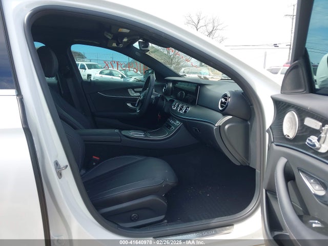 W1KZF8EB7PB174425 Mercedes-Benz E 350 4matic