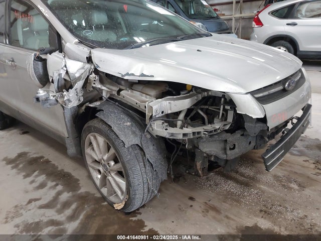 1FMCU0GX6GUB91605 Ford ESCAPE SE