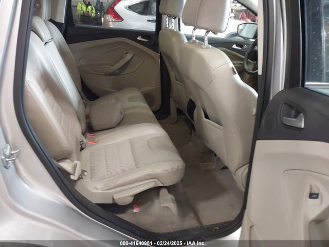 1FMCU0GX6GUB91605 Ford ESCAPE SE