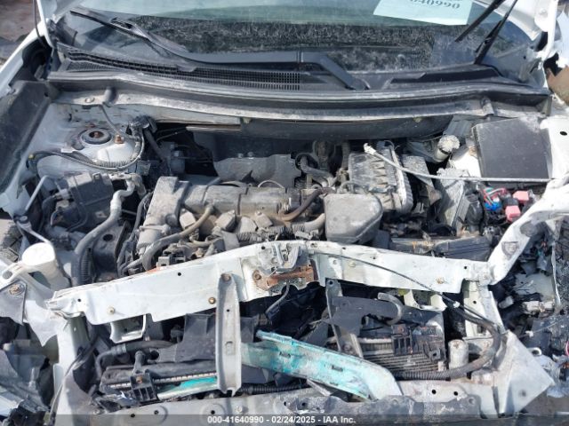 JA4AD2A3XJZ068679 Mitsubishi Outlander Es